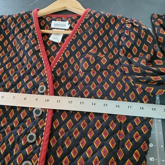 Leslie Fay Vintage 90s Quilted Geometric Black Red Career Blazer Size 10 - Picture 10 of 10